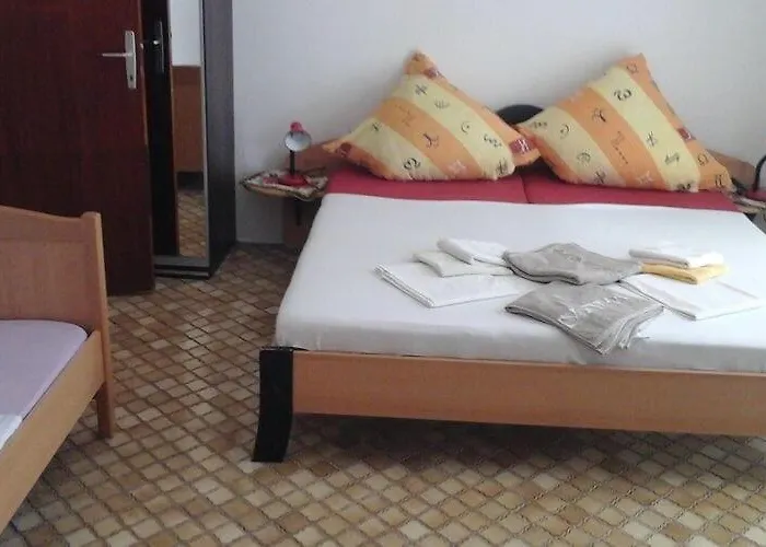 And Katja - Two Bedroom With Terrace Daire *